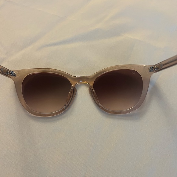 Sito Shades Women’s Now or Never 50mm Standard Gradient Angular Sunglasses - Picture 8 of 8